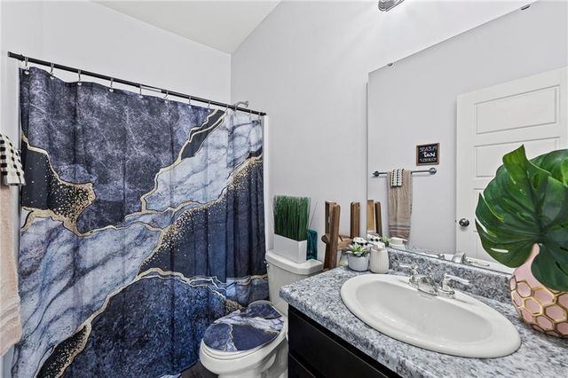 710 Hidden Meadows Drive, Paola, KS 66071