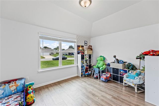 710 Hidden Meadows Drive, Paola, KS 66071