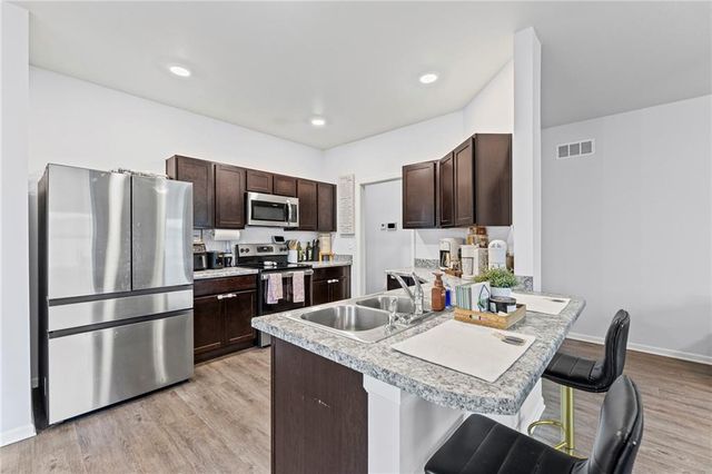 710 Hidden Meadows Drive, Paola, KS 66071