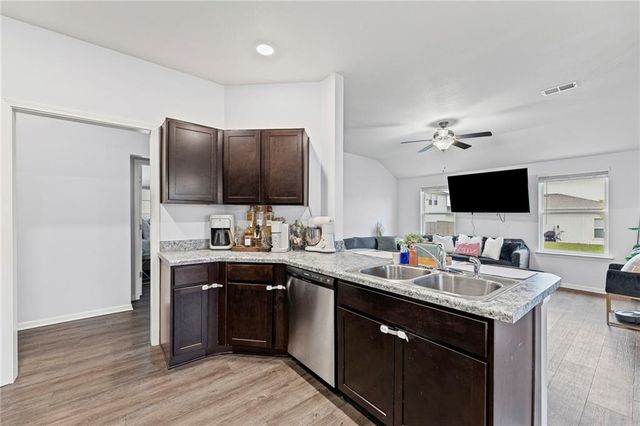 710 Hidden Meadows Drive, Paola, KS 66071