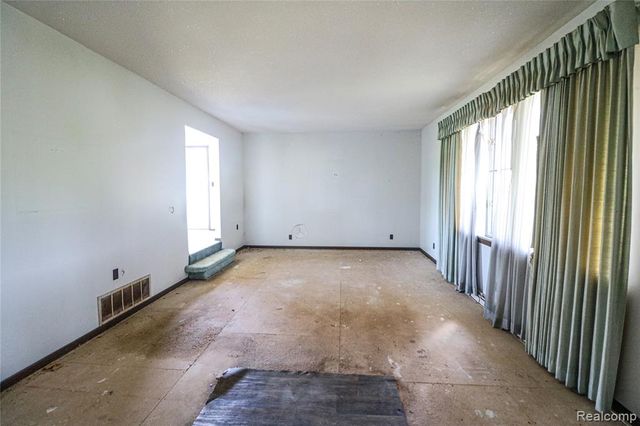 4193 Peggy Drive, Saginaw, MI 48601