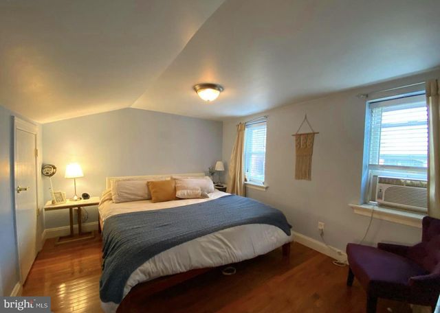 130 MANTON ST, Philadelphia, PA 19147