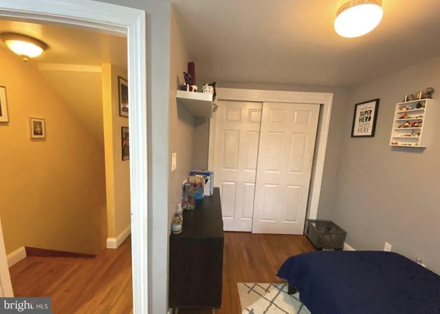 130 MANTON ST, Philadelphia, PA 19147