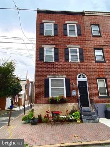 130 MANTON ST, Philadelphia, PA 19147