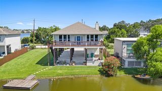 1133 E Meyer Road, Seabrook, TX 77586