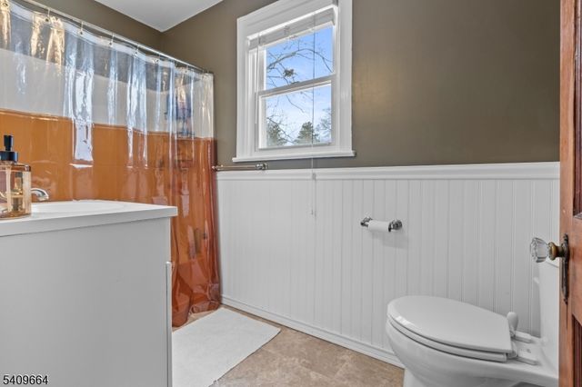 37 Van Duyn Dr, Ewing Twp., NJ 08618