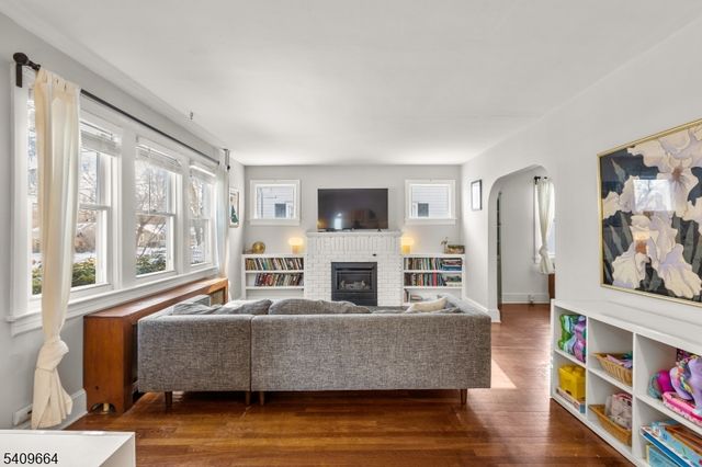 37 Van Duyn Dr, Ewing Twp., NJ 08618