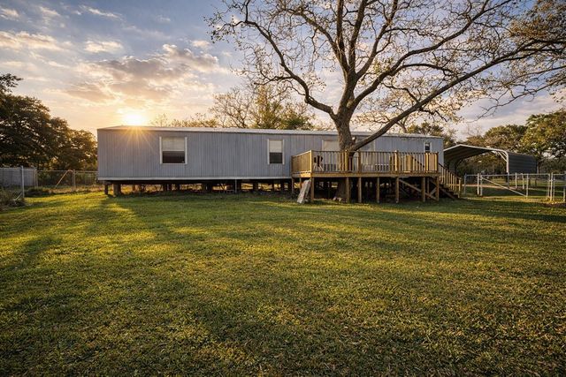 1037 Pecan Valley, Wharton, TX 77488