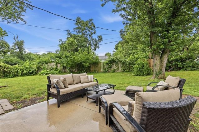 1825 Brook Street, Lawrence, KS 66044