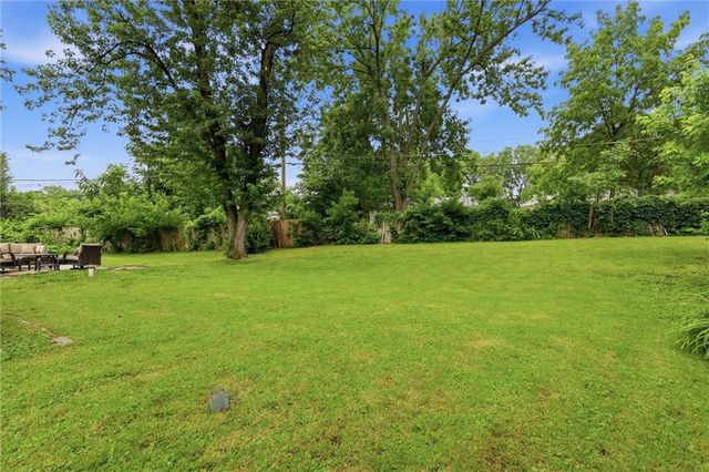 1825 Brook Street, Lawrence, KS 66044