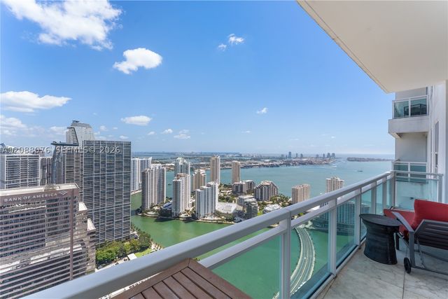 950 Brickell Bay Dr 5506, Miami, FL 33131