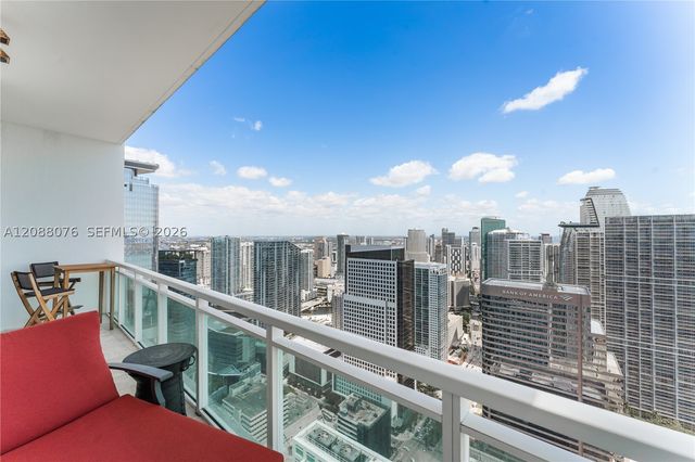 950 Brickell Bay Dr 5506, Miami, FL 33131