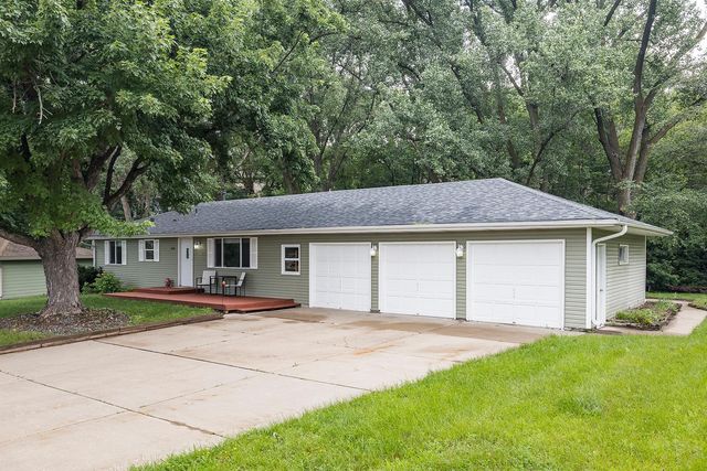 1515 Woodhill Road, Burnsville, MN 55337
