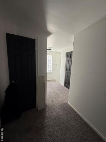 16570 Greenlawn Street, Detroit, MI 48221