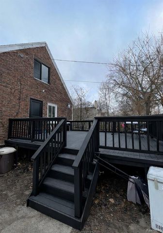 16570 Greenlawn Street, Detroit, MI 48221