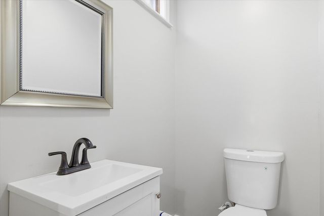 1990 Woodmont Road, Mansfield, OH 44905