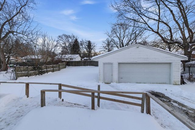 1990 Woodmont Road, Mansfield, OH 44905