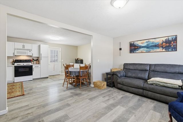 1990 Woodmont Road, Mansfield, OH 44905