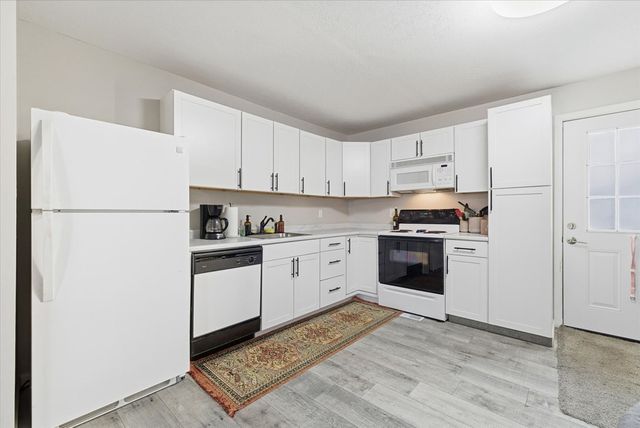 1990 Woodmont Road, Mansfield, OH 44905