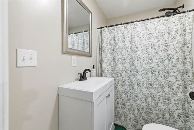 1990 Woodmont Road, Mansfield, OH 44905