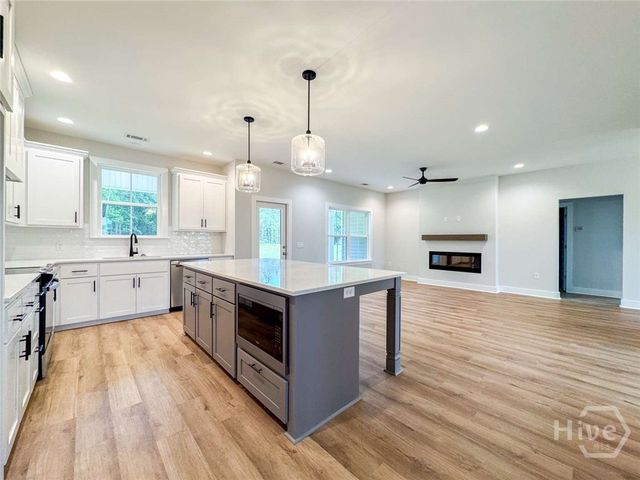 984 Stone Court, Midway, GA 31320