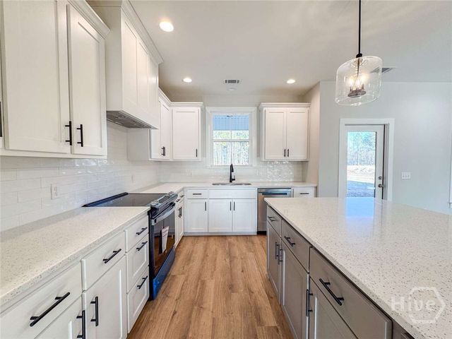 984 Stone Court, Midway, GA 31320