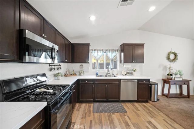 1707 Wheelbarrow Way, San Jacinto, CA 92582