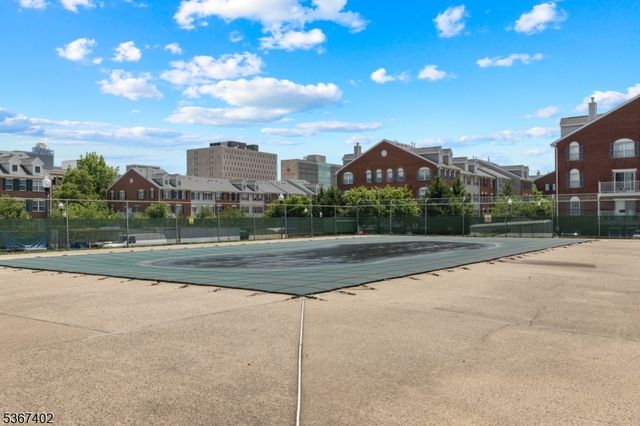 53 Marrow St, Newark City, NJ 07103
