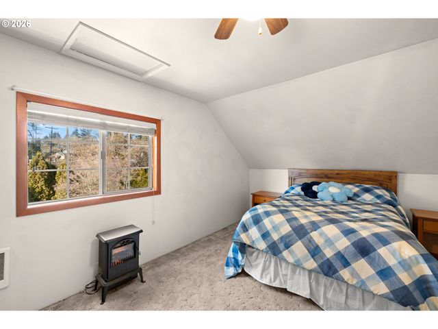 4264 SUSSEX St, West Linn, OR 97068