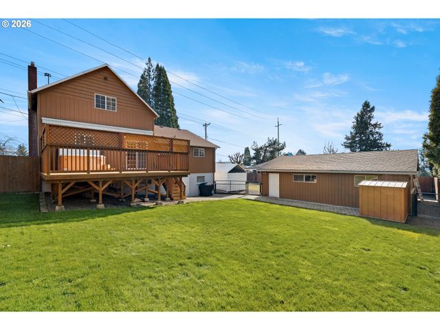 4264 SUSSEX St, West Linn, OR 97068
