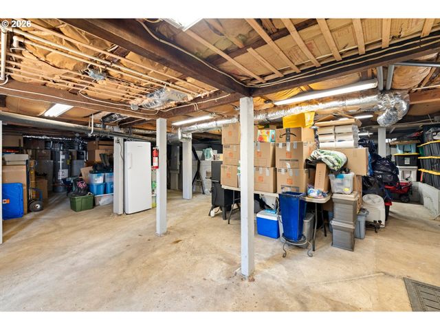 4264 SUSSEX St, West Linn, OR 97068