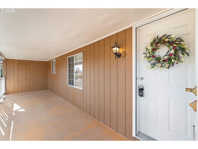 4264 SUSSEX St, West Linn, OR 97068