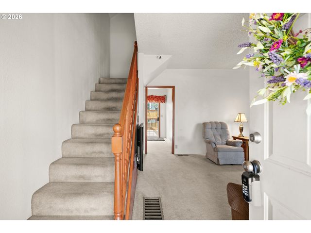 4264 SUSSEX St, West Linn, OR 97068