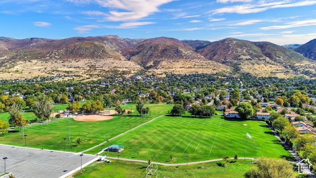 732 W 1175 N, Centerville, UT 84014