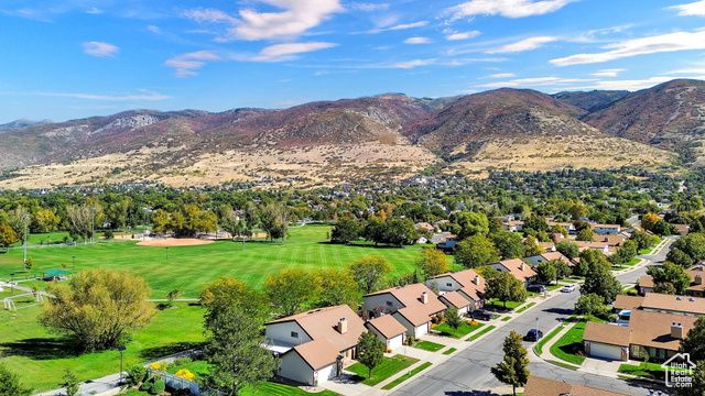 732 W 1175 N, Centerville, UT 84014