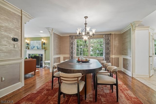 2 Briarwood Dr, Millburn Twp., NJ 07078