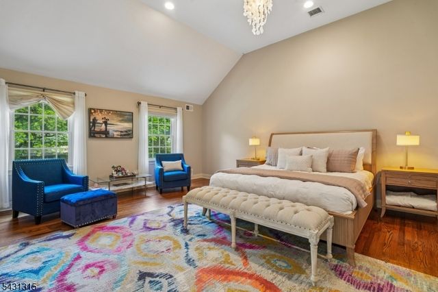 2 Briarwood Dr, Millburn Twp., NJ 07078