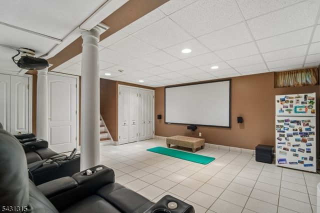 2 Briarwood Dr, Millburn Twp., NJ 07078