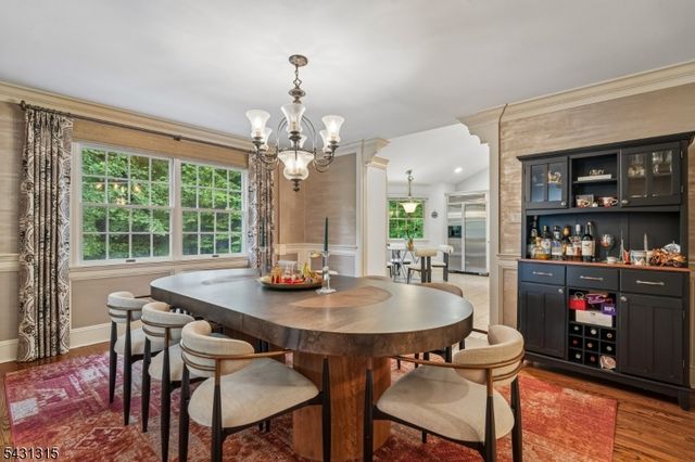 2 Briarwood Dr, Millburn Twp., NJ 07078
