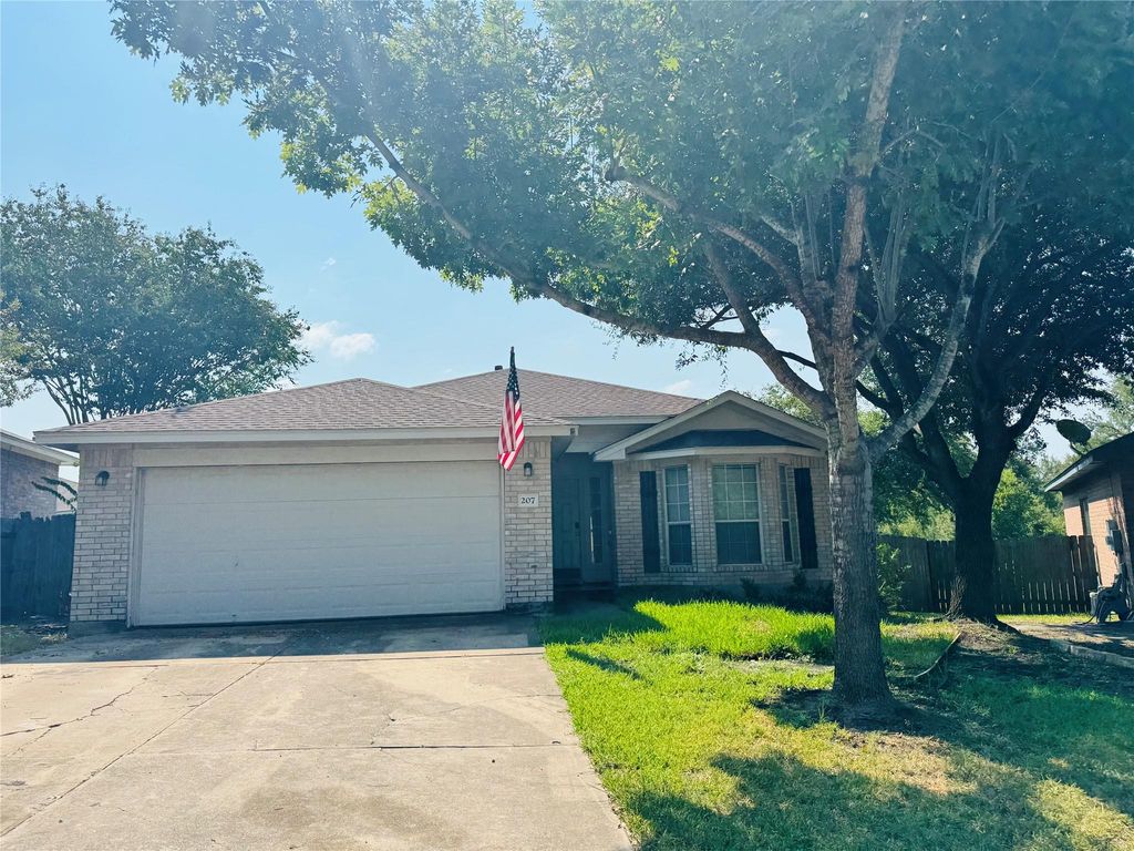 207 Wilderness TRL, Elgin, TX 78621