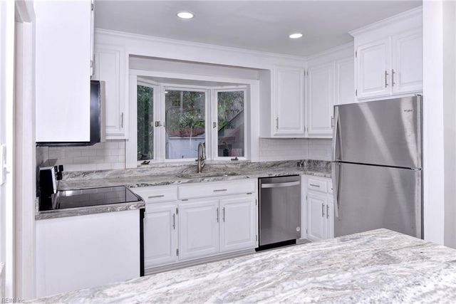 309 Corbin DR, Newport News, VA 23606