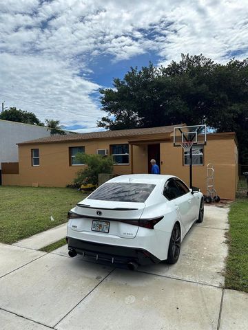 2114 Dewey Street, Hollywood, FL 33020
