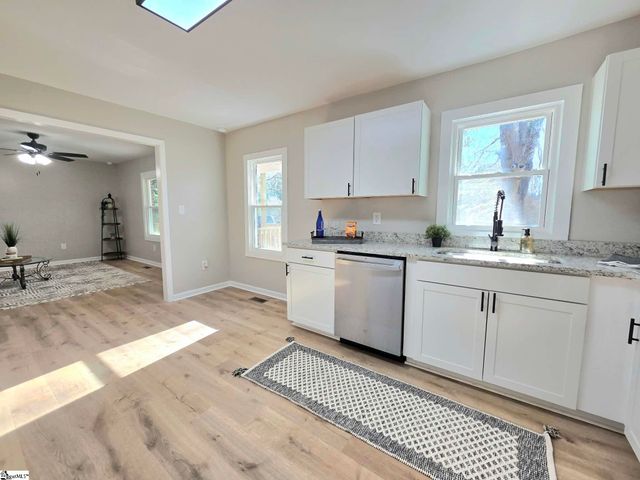 140 Campbell Bridge Road, Seneca, SC 29782