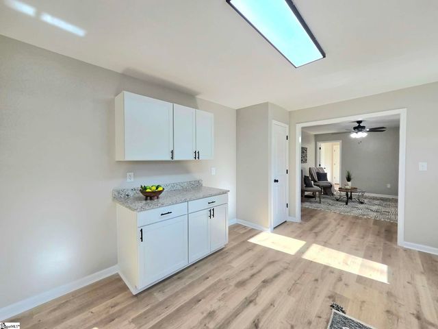 140 Campbell Bridge Road, Seneca, SC 29782