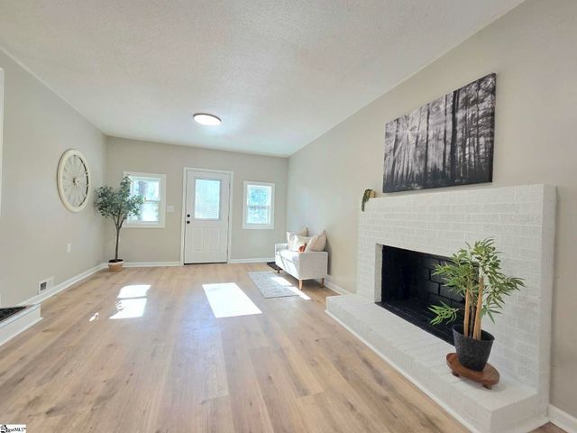 140 Campbell Bridge Road, Seneca, SC 29782