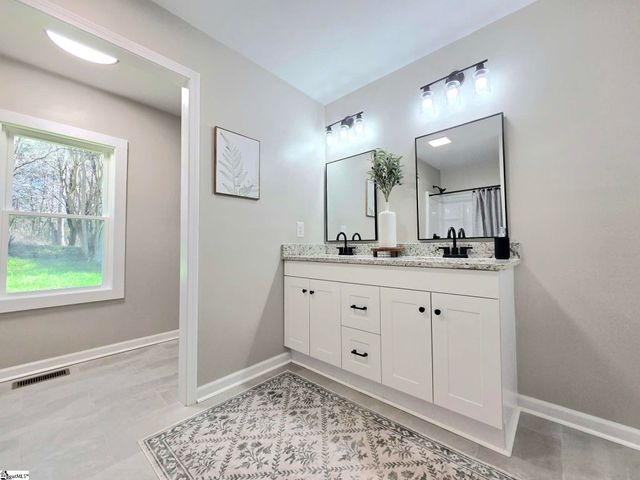 140 Campbell Bridge Road, Seneca, SC 29782