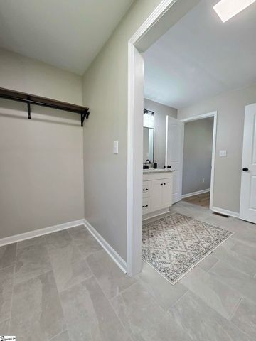 140 Campbell Bridge Road, Seneca, SC 29782