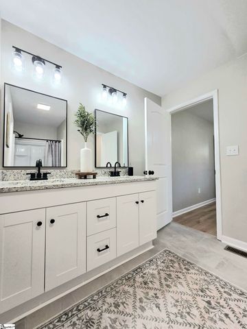 140 Campbell Bridge Road, Seneca, SC 29782