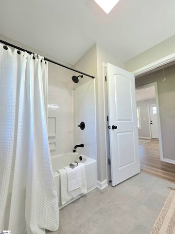 140 Campbell Bridge Road, Seneca, SC 29782