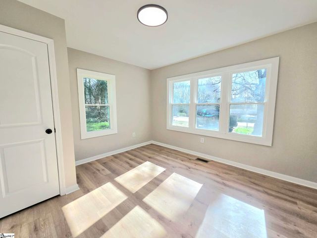 140 Campbell Bridge Road, Seneca, SC 29782